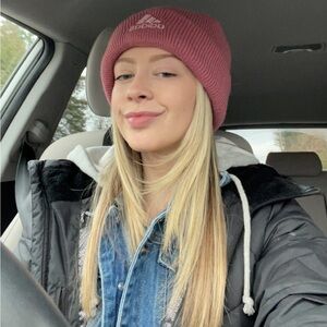 Meet your Posher, Elena